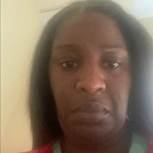 Meet your Posher, Aisha